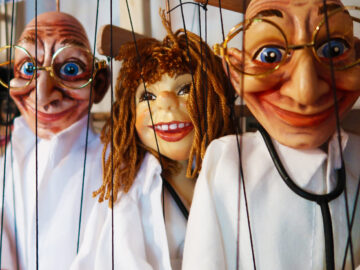 In Prague you’ll see puppets for sale in every souvenir shop – of wildly fluctuating quality. I spotted these fabulous puppets in a specialist shop inside the walls of Prague Castle.